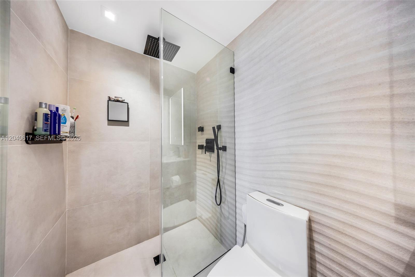 1621 Bay Road, Unit PH4 Miami Beach, FL 33139 - Photo 30 of 40