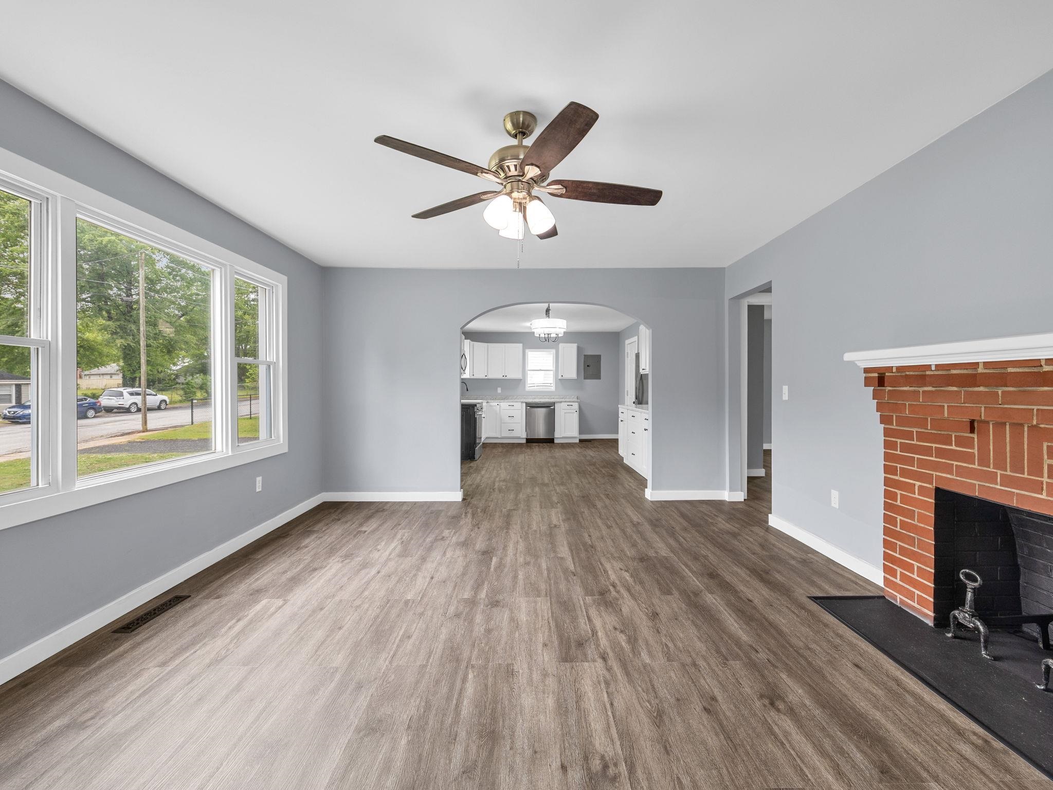 714 Holmes Street Gaffney, SC 29341 - Photo 9 of 33