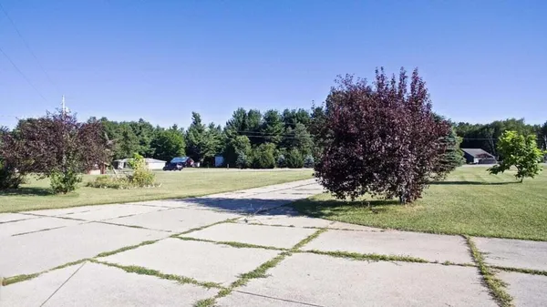 $140,000 | 11640 West Monroe Road, Riverdale, MI 48877