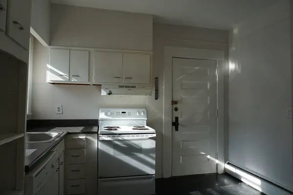 $4,100 | 1800 Massachusetts Avenue, Unit 32, Cambridge, MA 02140