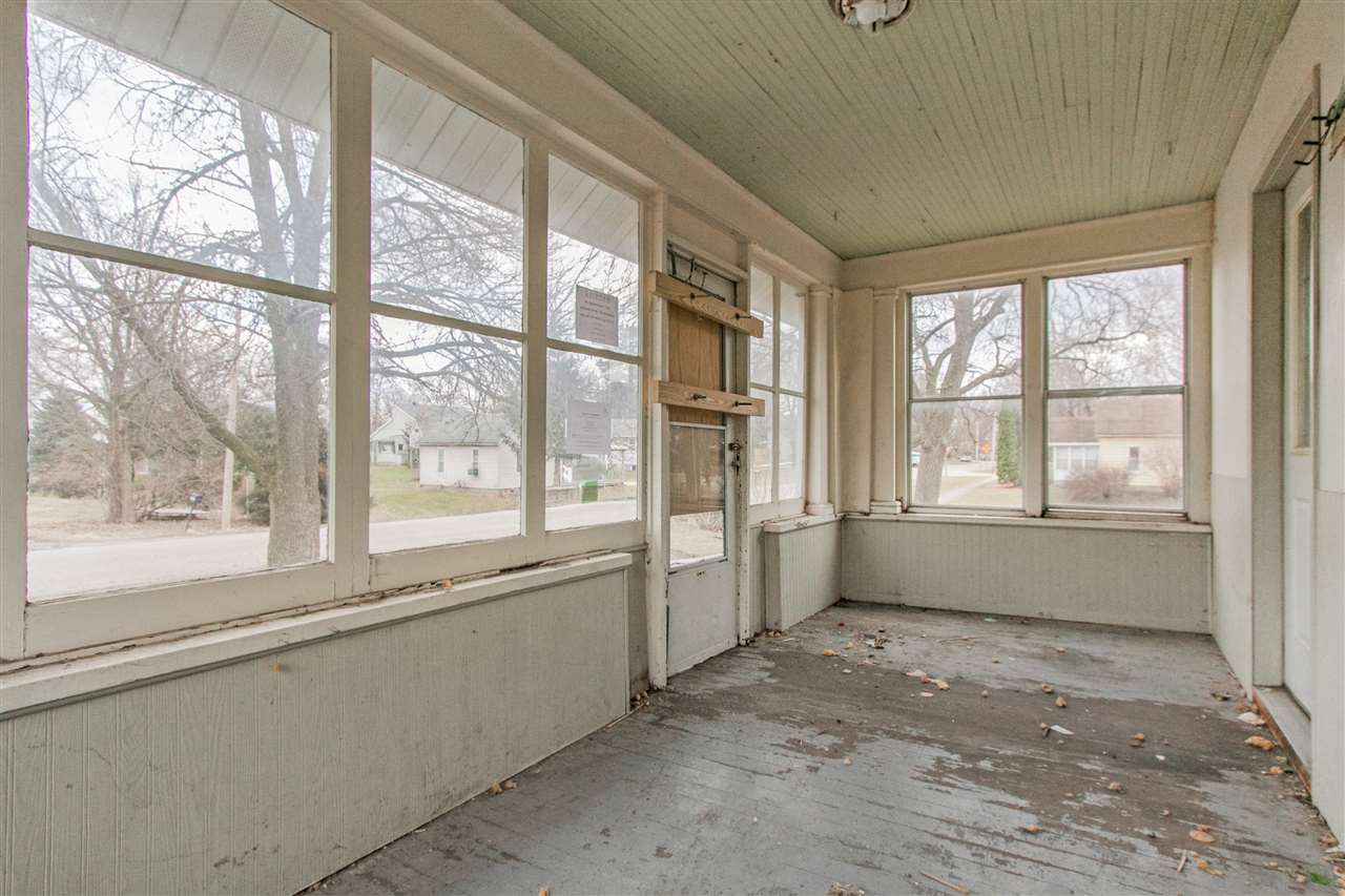 108 Madison Street South Hazleton, IA 50641 - Photo 2 of 11 Gallery Image 2