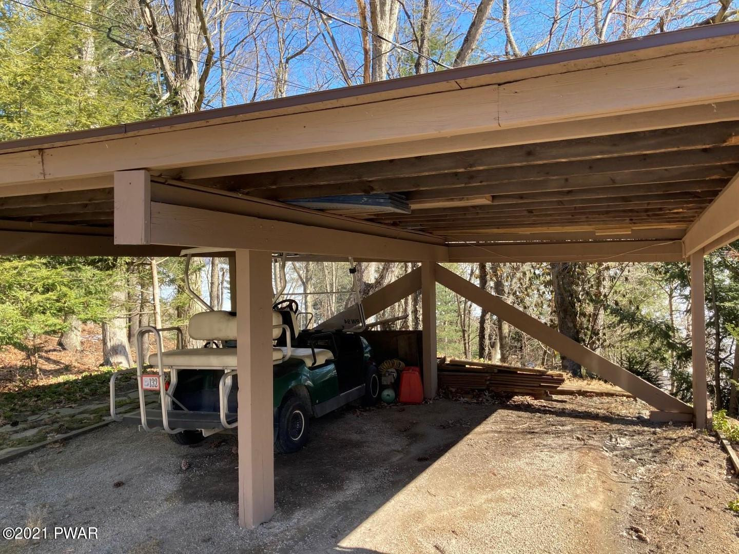 113 Terrace Road Tafton, PA 18464 - Photo 14 of 19 13-carport
