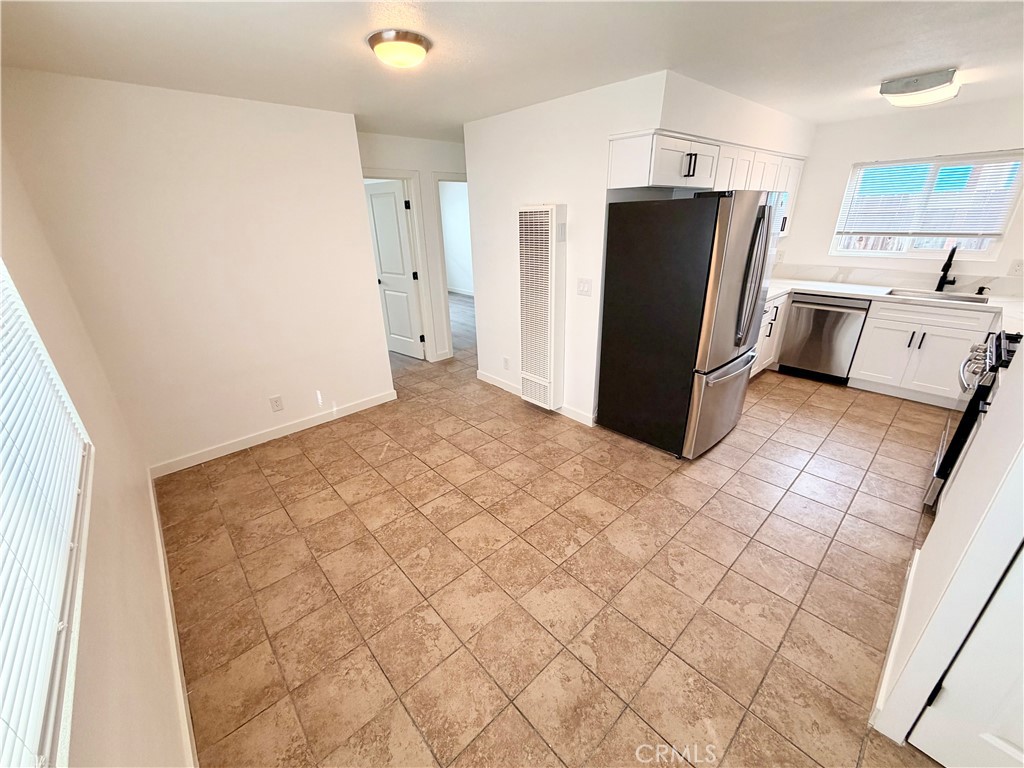 230 Avenida Del Poniente, Unit A San Clemente, CA 92672 - Photo 3 of 8