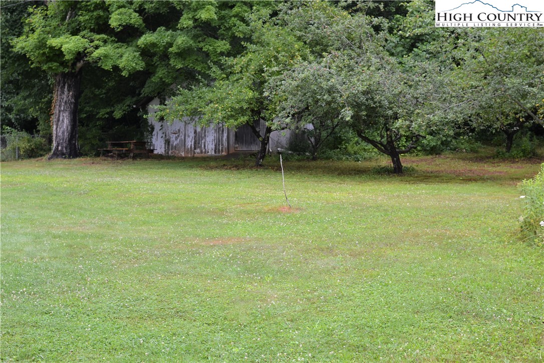 283 Baldwin Road West Jefferson, NC 28694 - Photo 16 of 17 Gallery Image 16