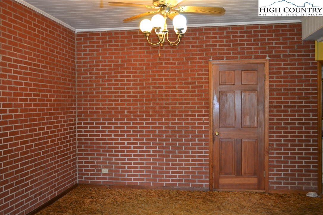 283 Baldwin Road West Jefferson, NC 28694 - Photo 9 of 17 Gallery Image 9