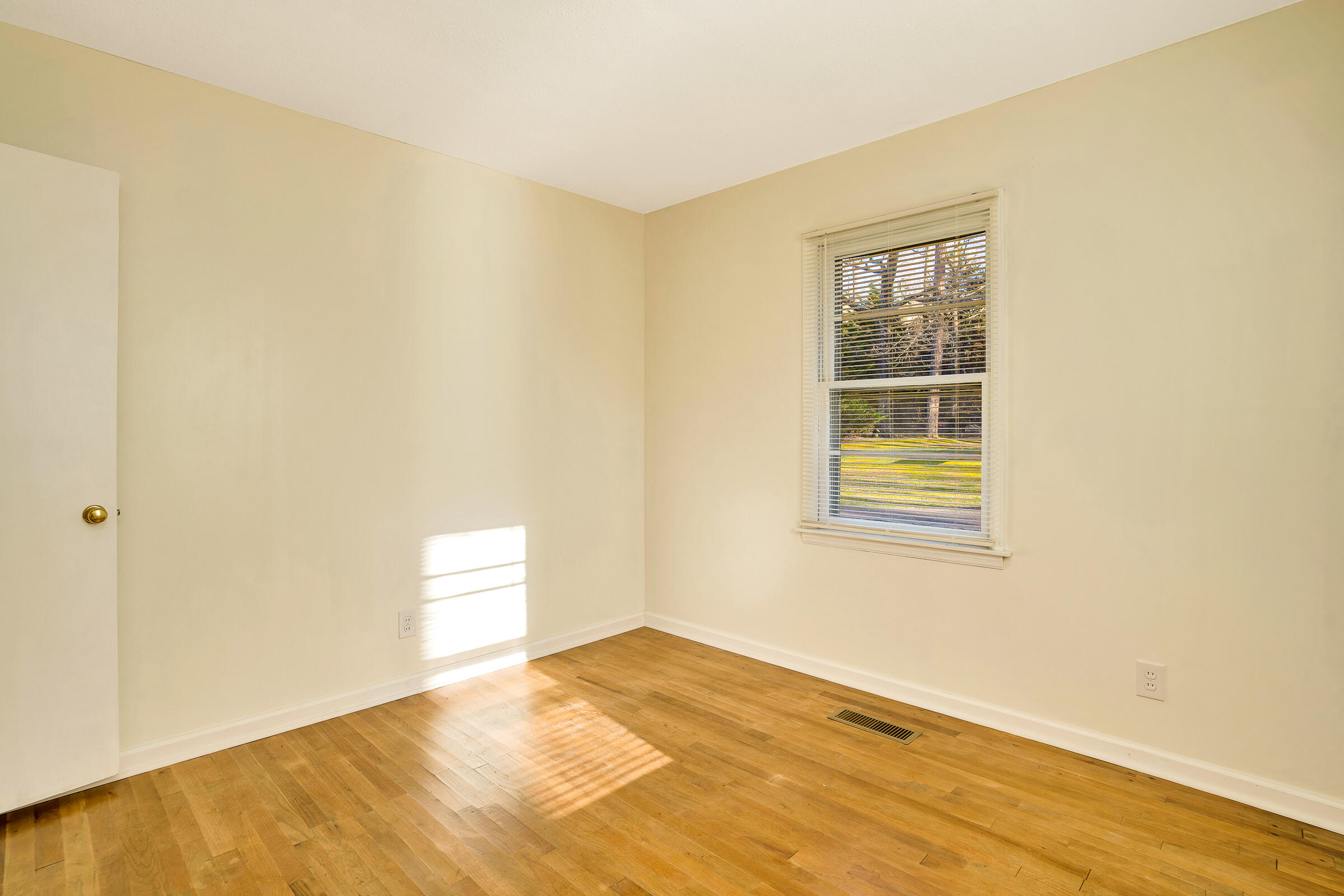 1211 Baggett Road Ringgold, GA 30736 - Photo 13 of 18 D8101924-A84B-4CB8-BA5C-1B6CF976E02F