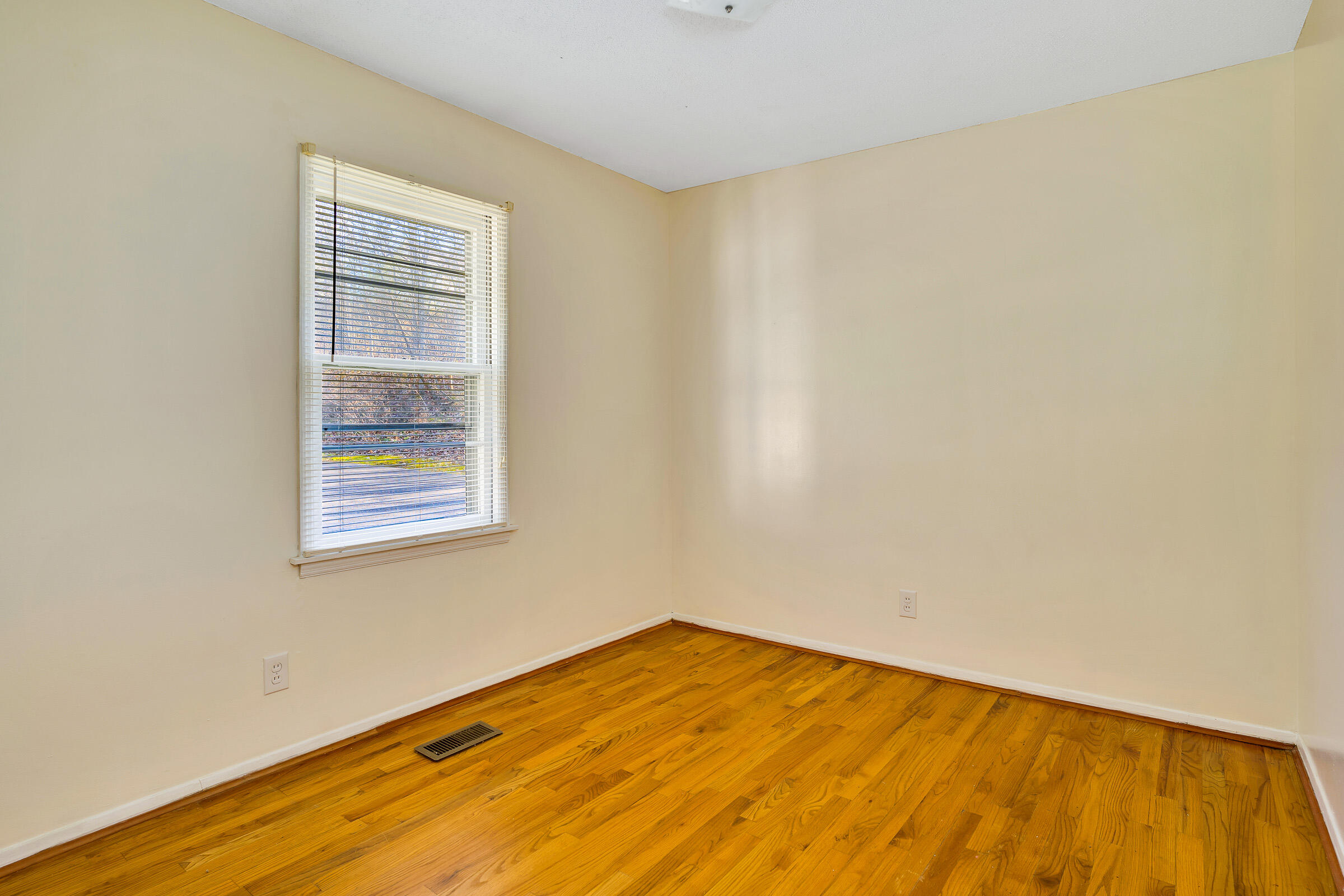 1211 Baggett Road Ringgold, GA 30736 - Photo 15 of 18 80C3E18A-A1DF-491D-966D-2BF8B62483B6