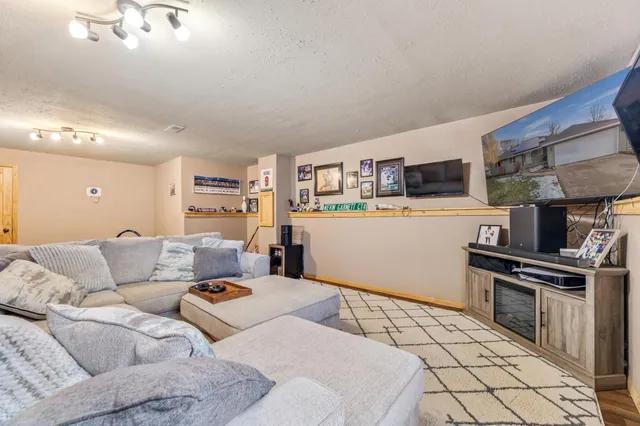 $384,900 | 8250 6th Street, Minnesota City, MN 55959