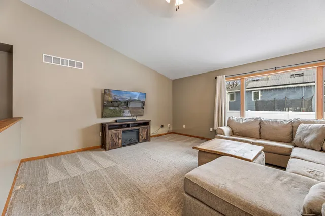 $384,900 | 8250 6th Street, Minnesota City, MN 55959