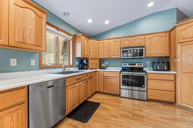 $384,900 | 8250 6th Street, Minnesota City, MN 55959