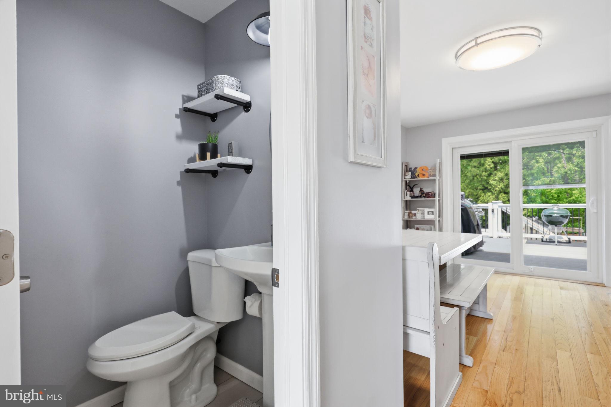 12740 Hollins Road Philadelphia, PA 19154 - Photo 6 of 28