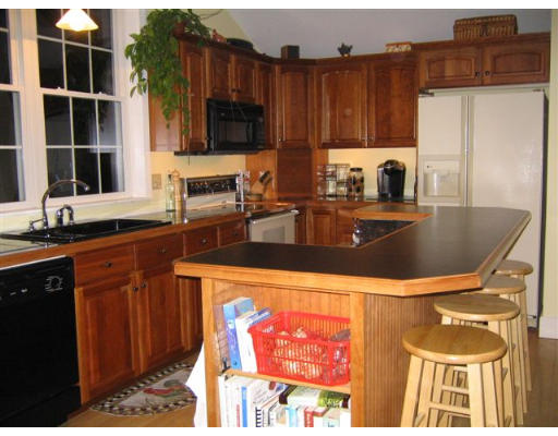 413 Allen Road Belchertown, MA 01007 - Photo 6 of 7 Gallery Image 6