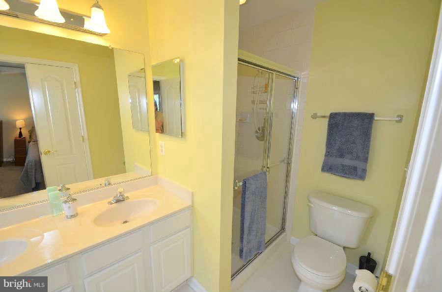 2106 Clark Place Silver Spring, MD 20910 - Photo 19 of 26 Bath (Master)