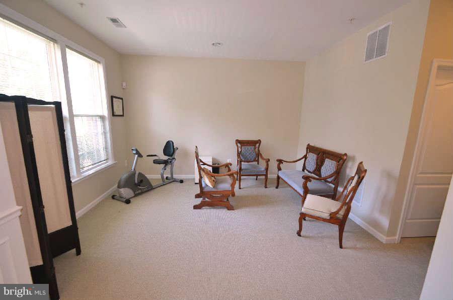 2106 Clark Place Silver Spring, MD 20910 - Photo 3 of 26 Interior (General)