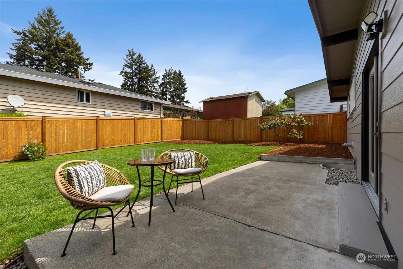 3318 Northeast 11th Street Renton, WA 98056 - Photo 12 of 15 Gallery Image 12
