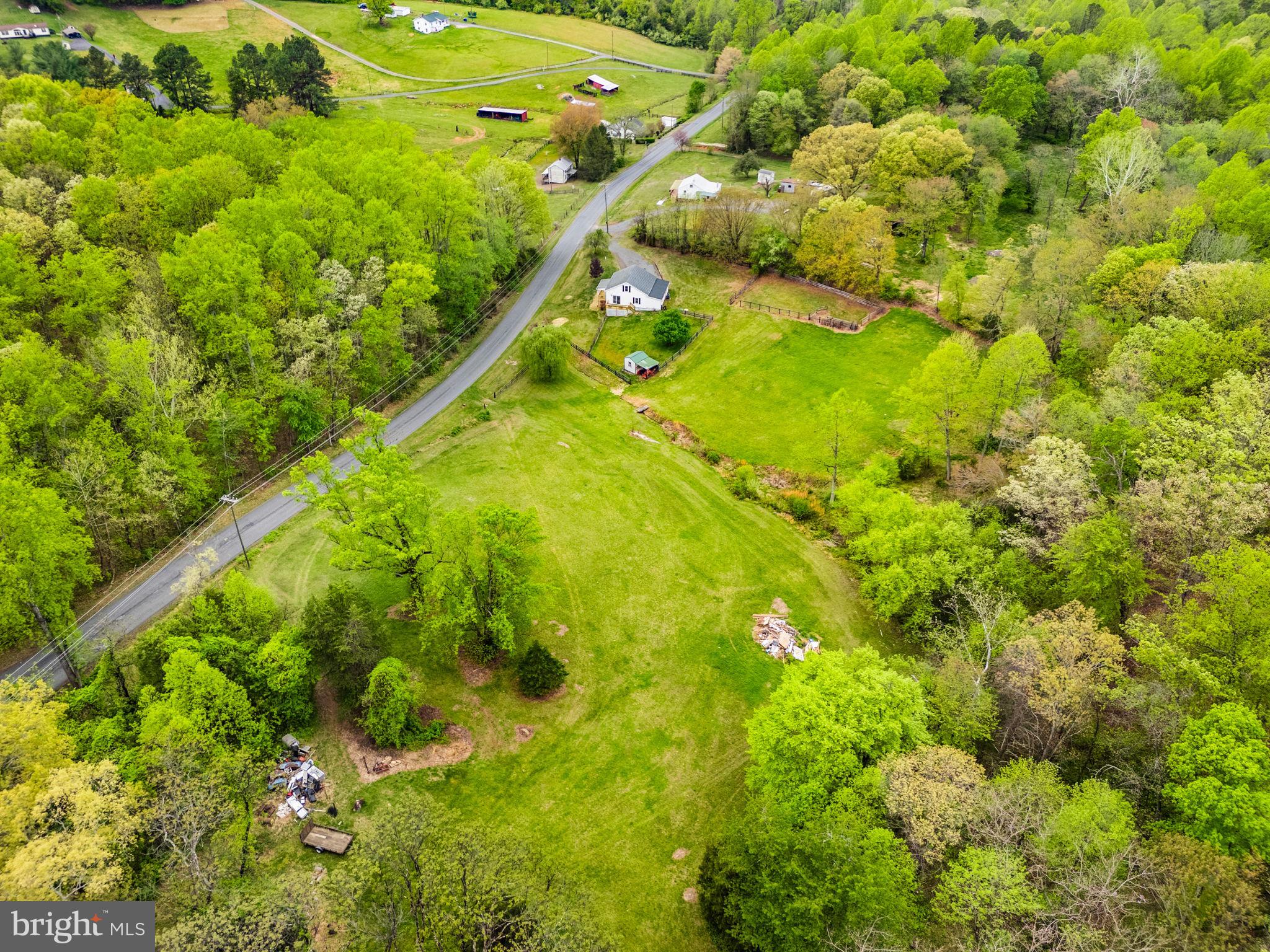 2459 Thoroughfare Road Culpeper, VA 22701 - Photo 9 of 59