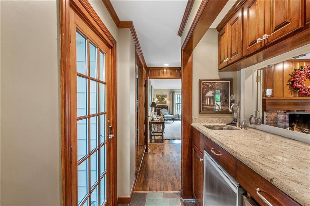 1815 Murdstone Road Pittsburgh, PA 15241 - Photo 7 of 25 Gallery Image 7