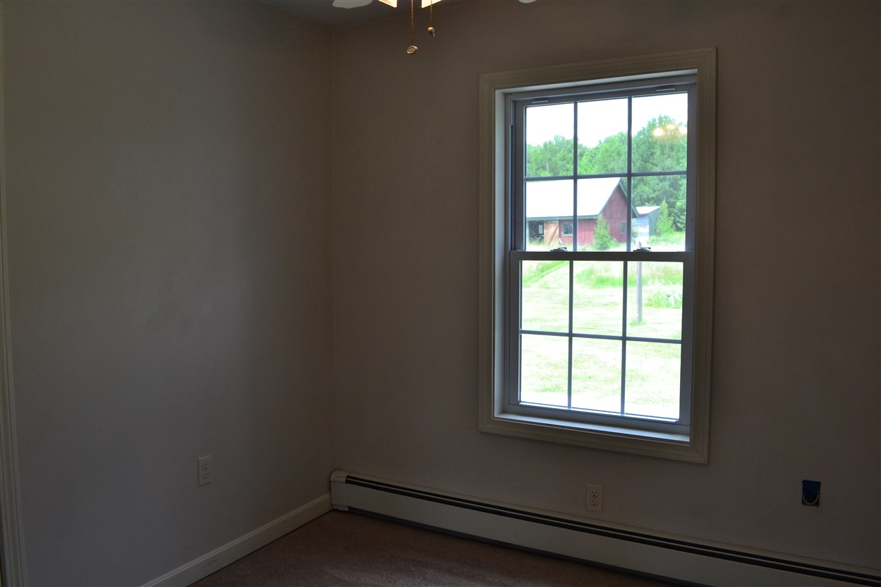 35 Knapp Road Piermont, NH 03779 - Photo 20 of 38
