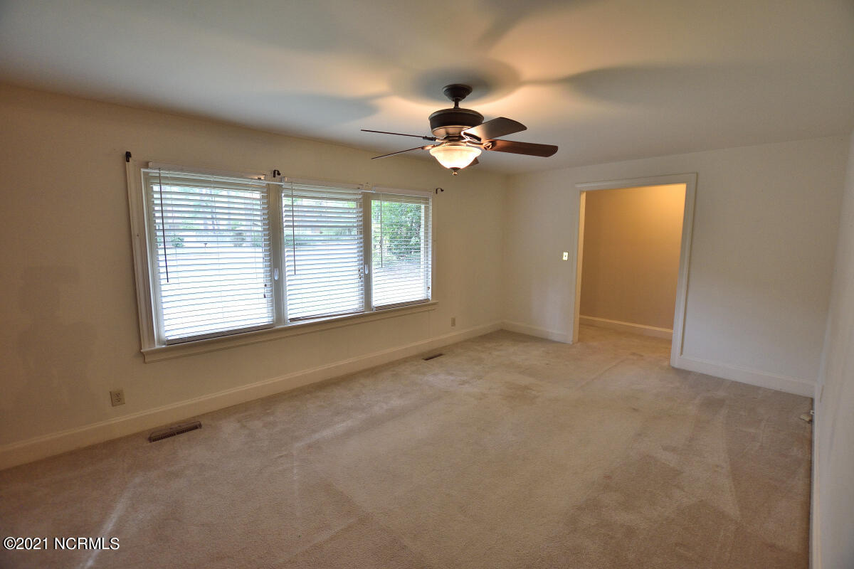234 Clifton Road Rocky Mount, NC 27804 - Photo 9 of 22 DSC_0027