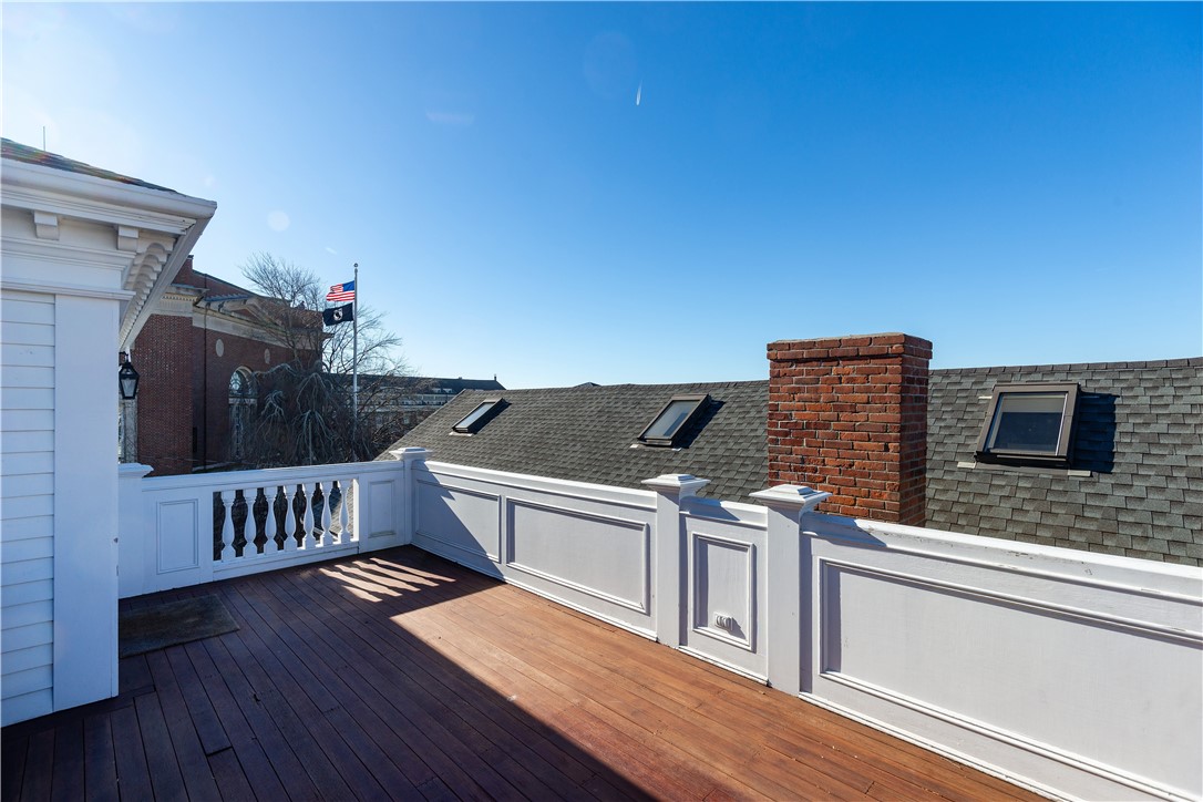 10 Franklin Street Newport, RI 02840 - Photo 39 of 48