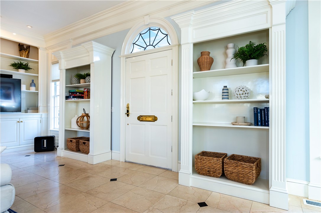 10 Franklin Street Newport, RI 02840 - Photo 9 of 48