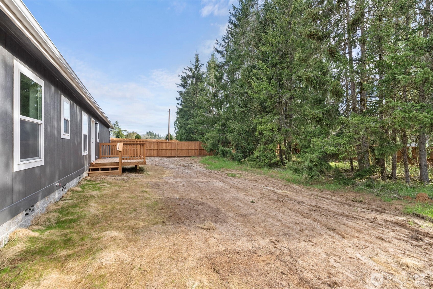 1110 Koontz Road Chehalis, WA 98532 - Photo 27 of 33 a backyard of a house