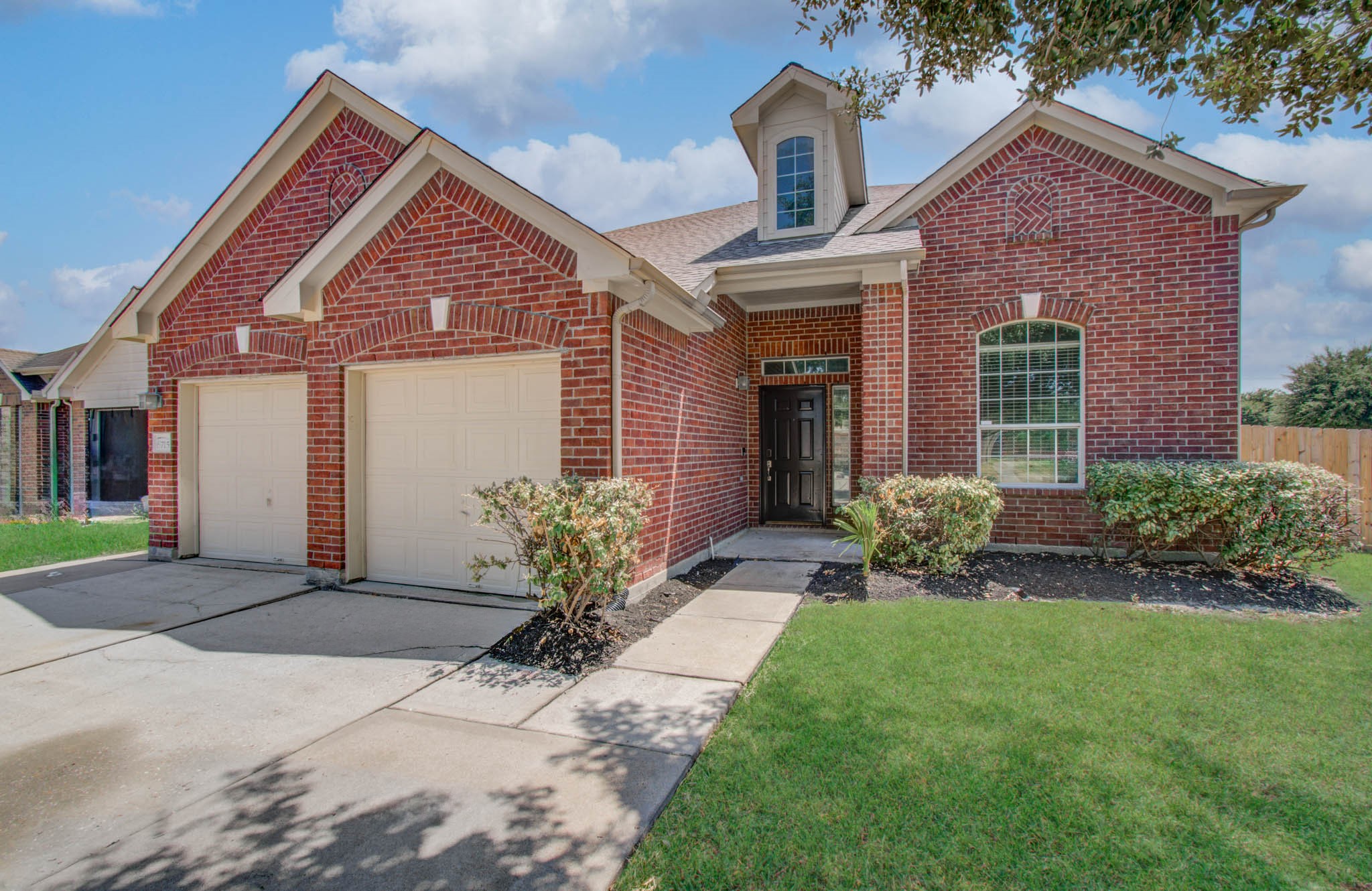 6715 Starcroft Court Spring, TX 77379 - Photo 2 of 45 Gallery Image 2