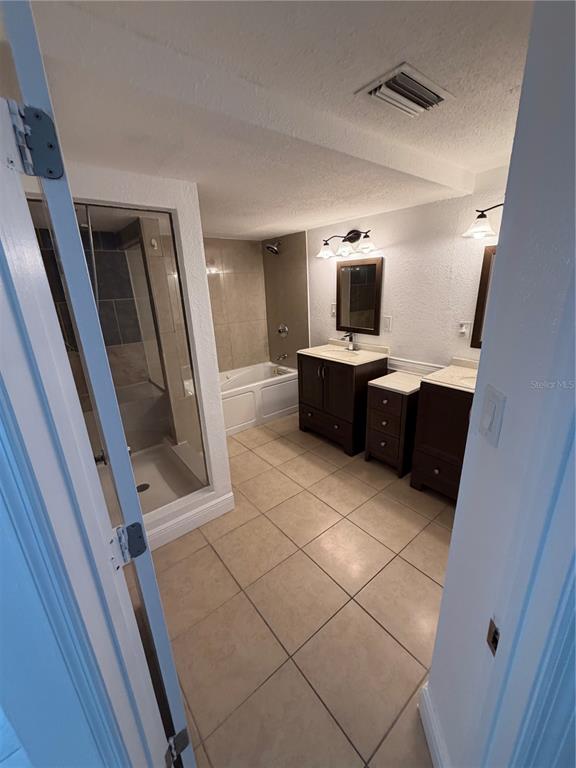 7619 Summertree Lane New Port Richey, FL 34653 - Photo 7 of 23 Gallery Image 7
