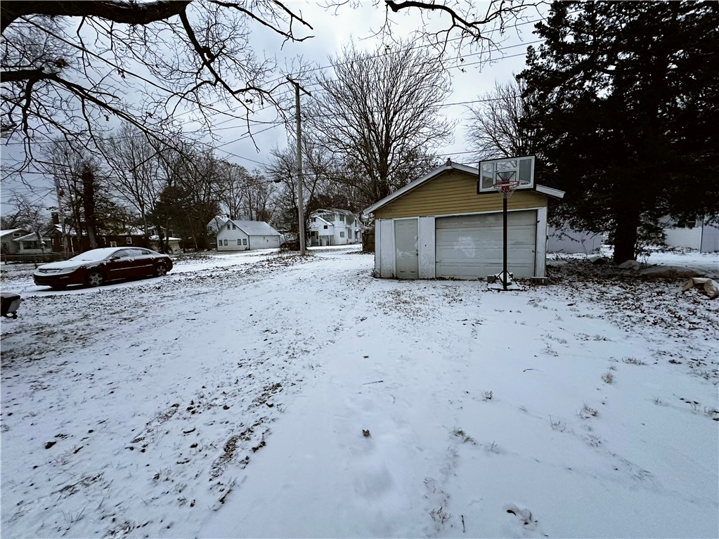 1358 West Forest Avenue Decatur, IL 62522 - Photo 5 of 40