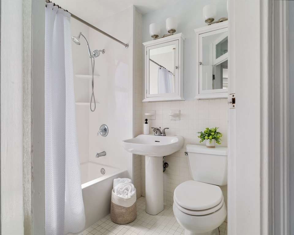 24 Summit Avenue, Unit 1 Brookline, MA 02446 - Photo 17 of 19