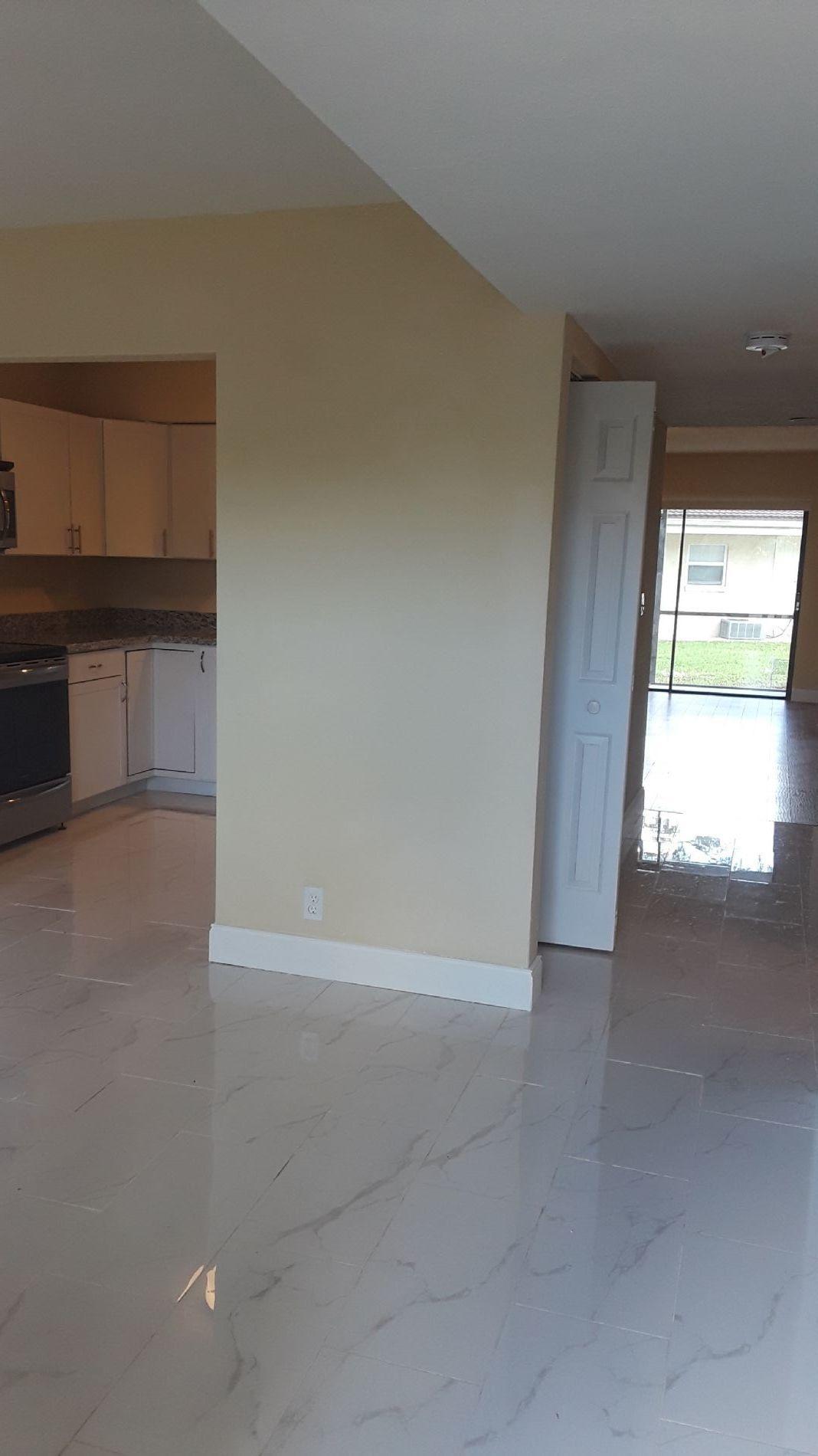 22435 Southwest 61st Way, Unit 123 Boca Raton, FL 33428 - Photo 5 of 25 5