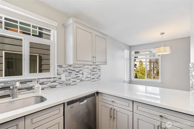 $1,850,000 | 3315 Claremont Avenue South, Seattle, WA 98144