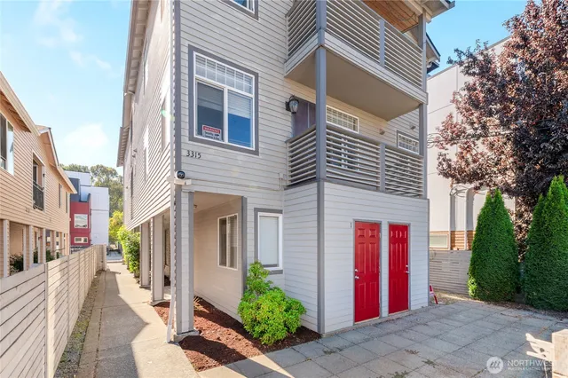 $1,850,000 | 3315 Claremont Avenue South, Seattle, WA 98144