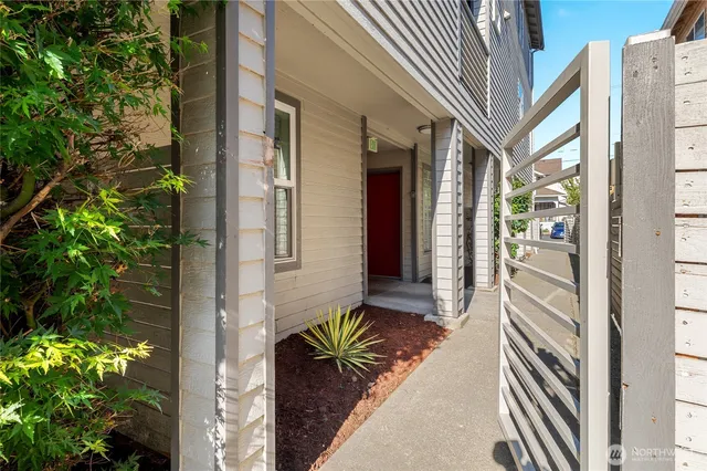 $1,850,000 | 3315 Claremont Avenue South, Seattle, WA 98144