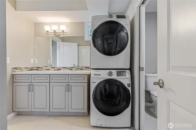 $1,850,000 | 3315 Claremont Avenue South, Seattle, WA 98144