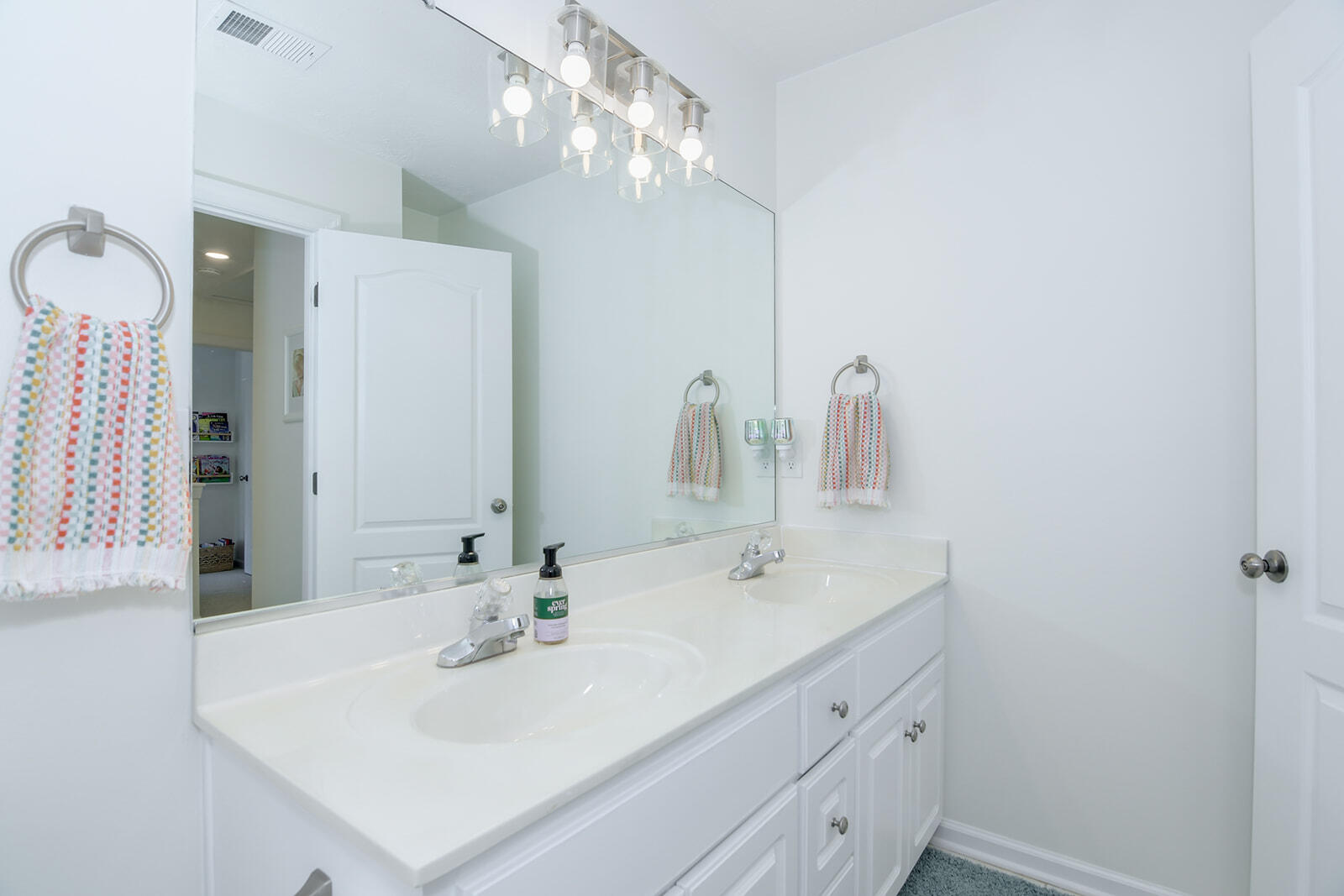 1102 Waltons Pass Evans, GA 30809 - Photo 28 of 35 Bathroom #3