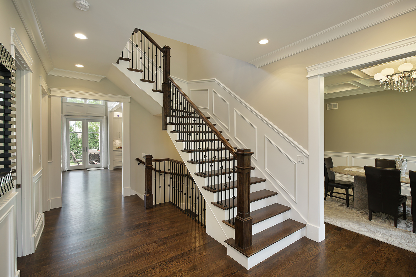 840 Becker Road Glenview, IL 60025 - Photo 4 of 32