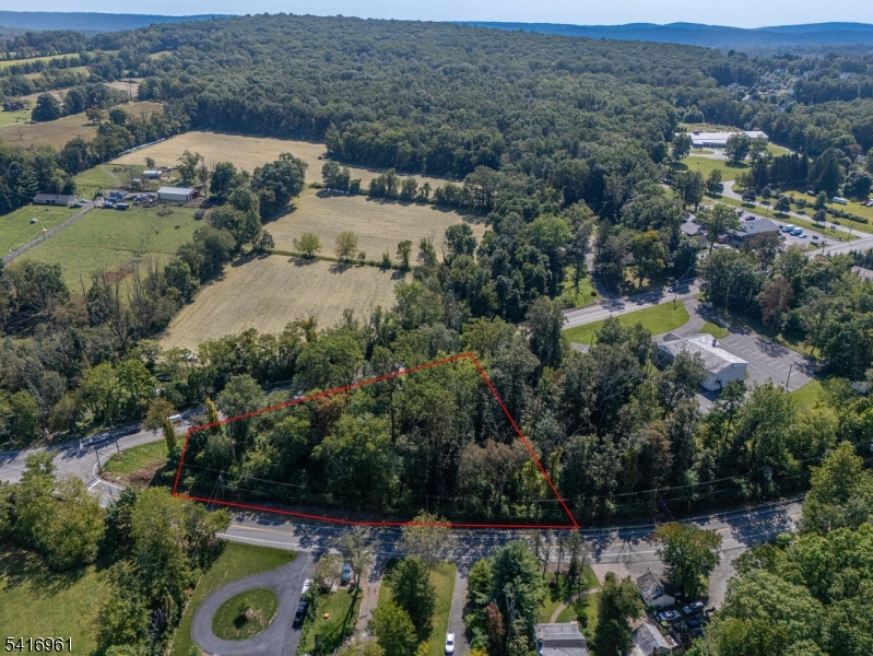 283 Highway 31 Washington, NJ 07882 - Photo 4 of 4 an aerial view of multiple house
