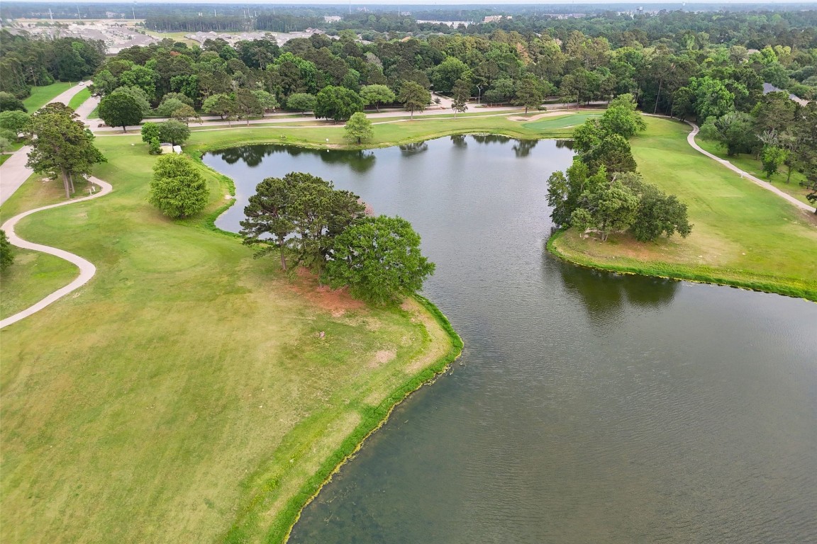 19852 Cullen Ridge Drive Porter, TX 77365 - Photo 38 of 43 Located within a short golf cart ride to Oakhurst Golf Course!