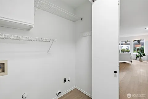 $389,950 | 9210 Market Place, Unit J101, Lake Stevens, WA 98258