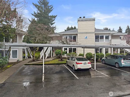 $389,950 | 9210 Market Place, Unit J101, Lake Stevens, WA 98258