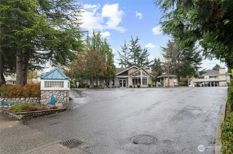 $389,950 | 9210 Market Place, Unit J101, Lake Stevens, WA 98258