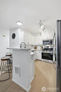 $389,950 | 9210 Market Place, Unit J101, Lake Stevens, WA 98258