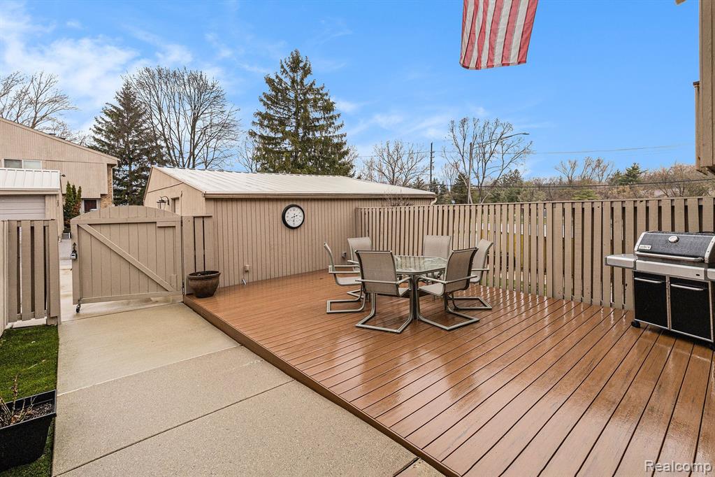 786 Oak Brook Ridge Drive Rochester Hills, MI 48307 - Photo 22 of 31