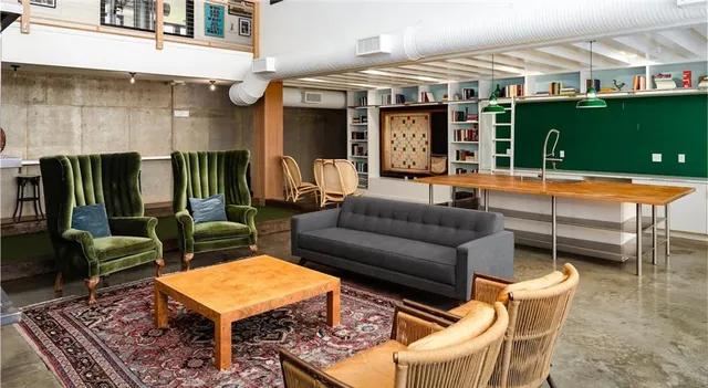 $2,141 | 5193 Peachtree Boulevard, Unit 1102, Chamblee, GA 30341