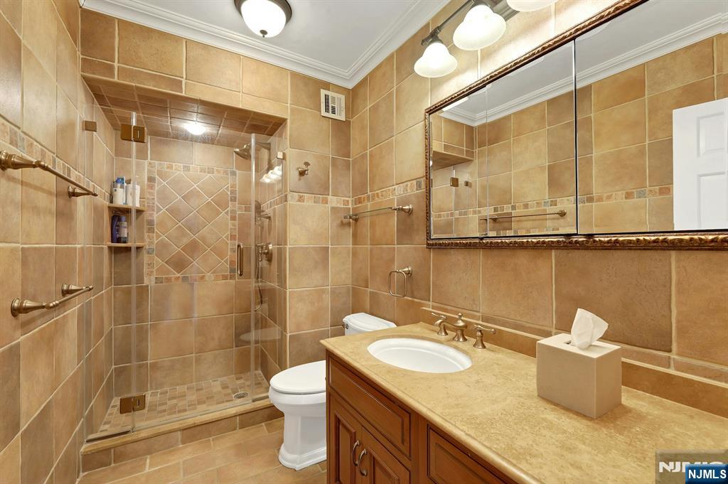 6 Horizon Road, Unit 2209 Fort Lee, NJ 07024 - Photo 30 of 50