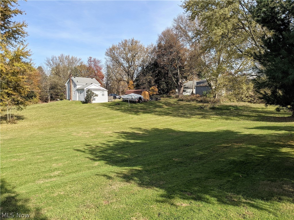 3756 Laubert Road Atwater, OH 44201 - Photo 28 of 31 A look towards the front of the property from the SW corner of the property