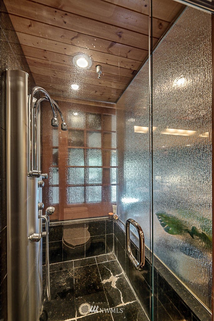 1406 Harvard Avenue, Unit 2 Seattle, WA 98122 - Photo 19 of 26