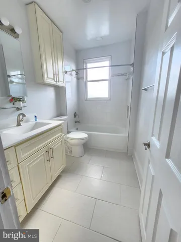 $220,000 | 2010 Ruxton Avenue, Baltimore, MD 21216