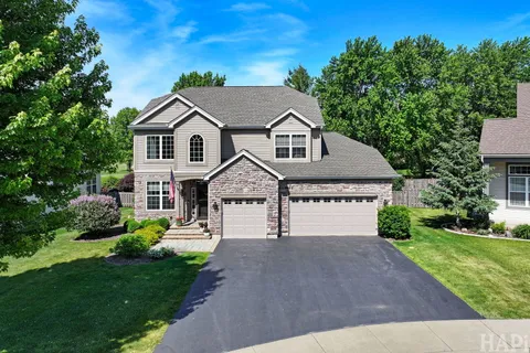 $599,900 | 10977 Greywall Lane, Huntley, IL 60142